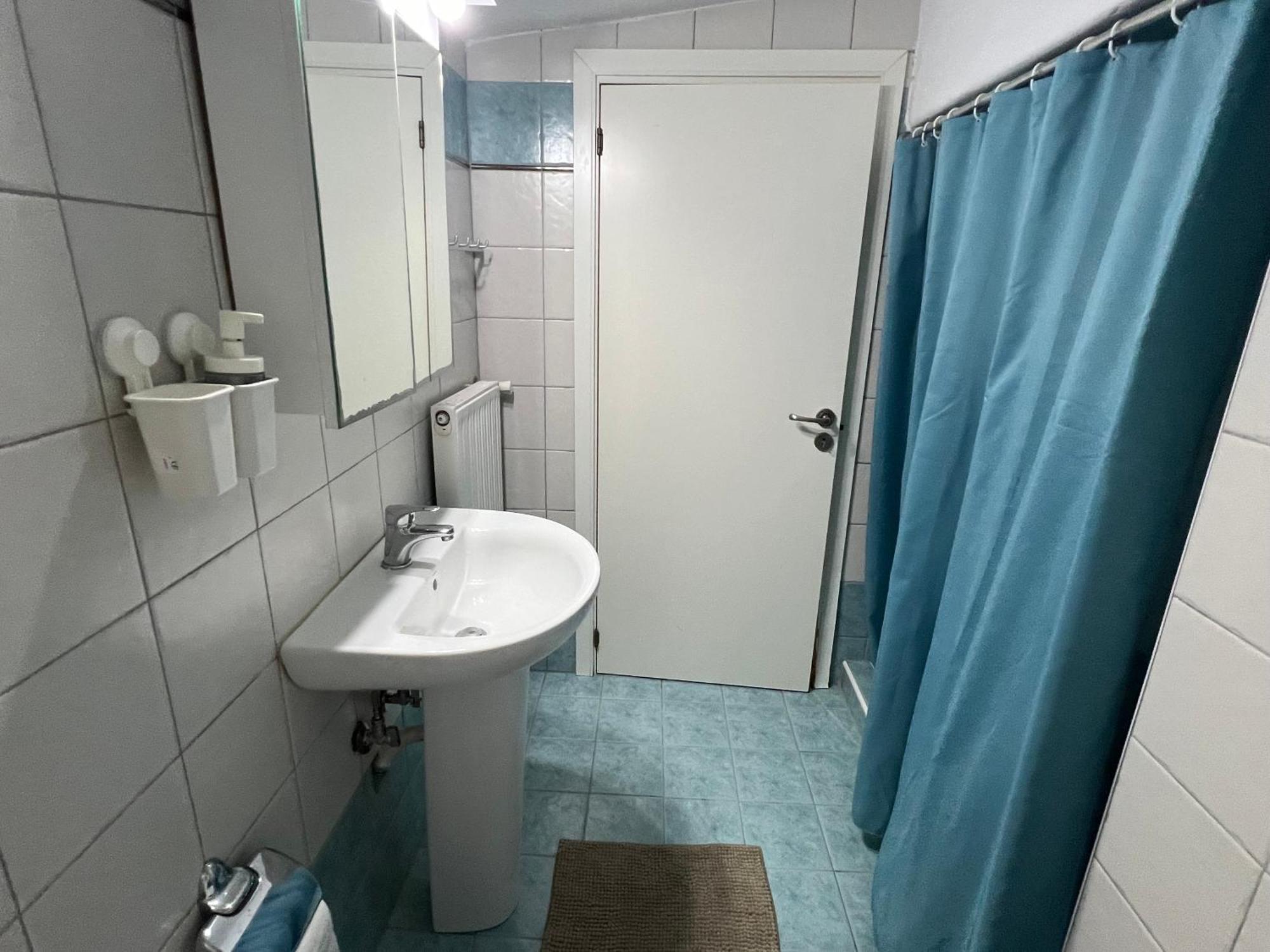 Two-Storey Beachfront Maisonette Торони Екстериор снимка
